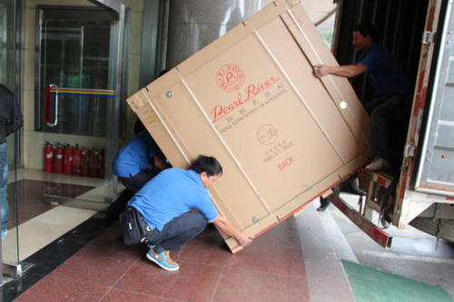 信州钢琴贵重工艺品无忧运